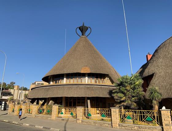 Basotho hat shopping and crafts