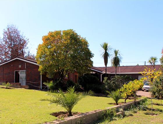 Phokeng Gardens Bed and Breakfast